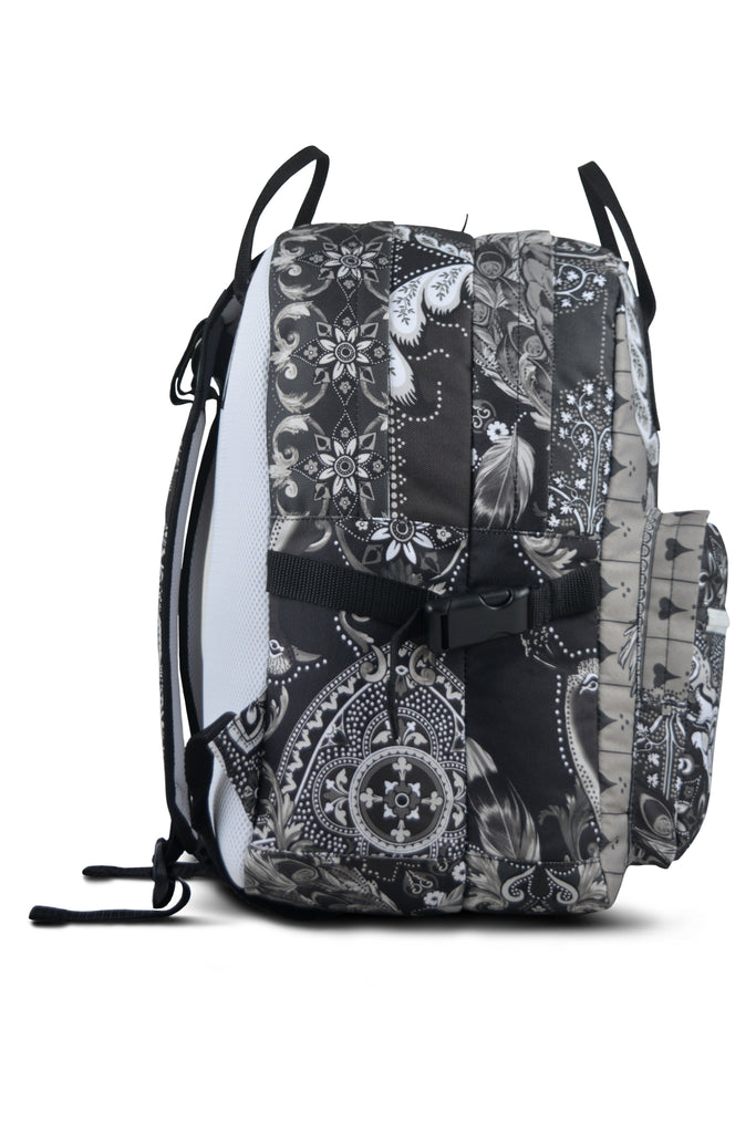 MAIYAAN BLACK AND WHITE FLOWERS BACKPACK [CLASS 3-8]